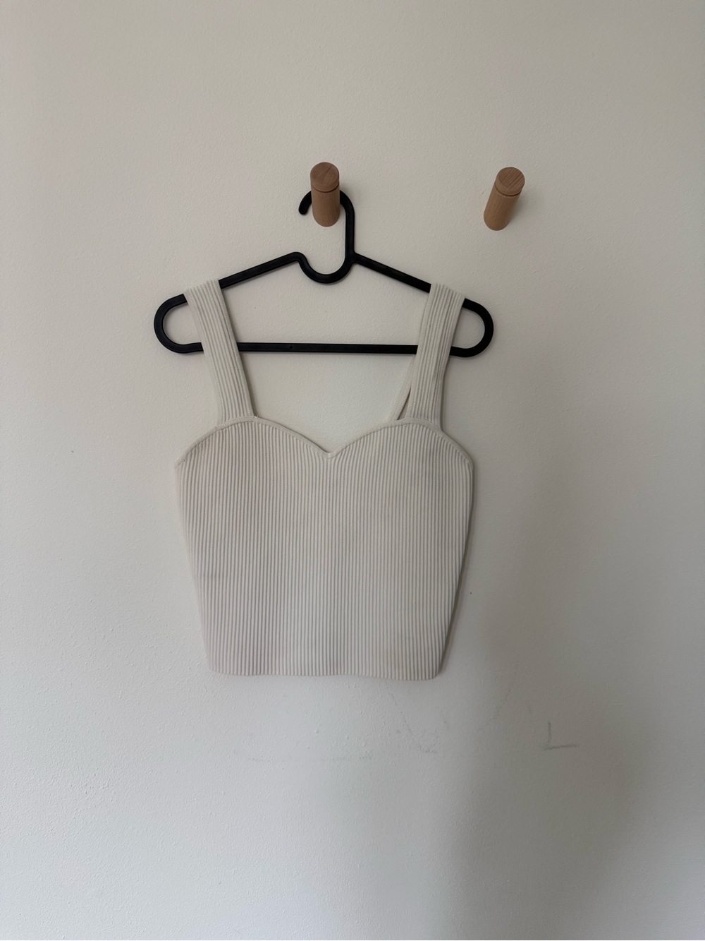 H&M Ribbed Sweetheart Crop Top - Cream